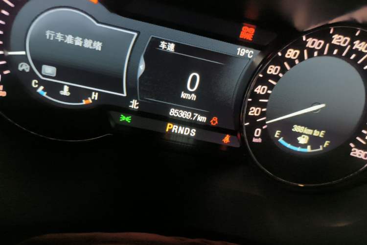 Used Lincoln MKZ 2017 2.0T Luxury Edition Odometer Close Up