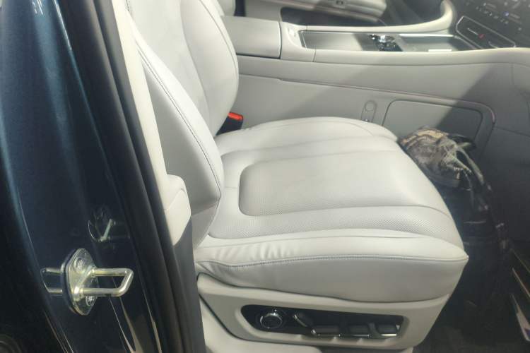 Used Hima AITO M9 2024 Range-Extended Ultra Version 42 kWh 6-Seater Model