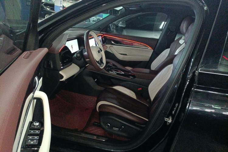 Used Geely Auto Monjaro L 2021 2.0TD DCT EVO Two-Wheel Drive Prestige Version
