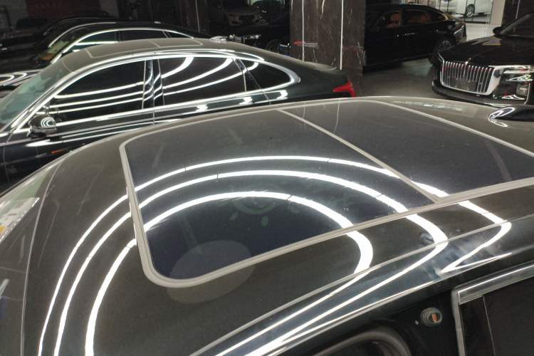 Used Hongqi H9 2020 2.0T Smart Connect Flagship Edition
