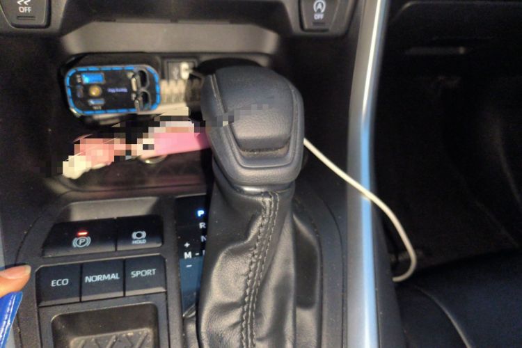 Used Toyota Wildlander 2023 2.0L CVT Two-Wheel Drive Leading Edition
