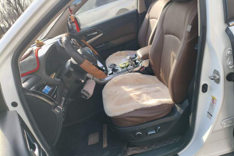 Used BYD Tang New Energy 2017 2.0T All-Wheel Drive Hyatt Model