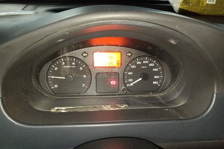 Used Wuling Rongguang 2011 1.2L Base Version