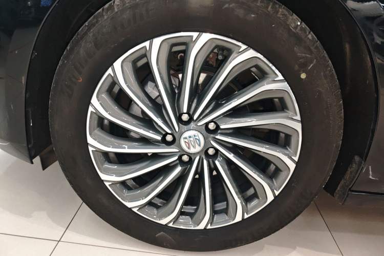 Used Buick LaCrosse 2024 28T Luxury Edition