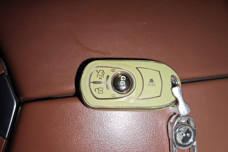 Used Buick Envision 2019 20T Two-Wheel Drive Luxury Version China VI Standard
