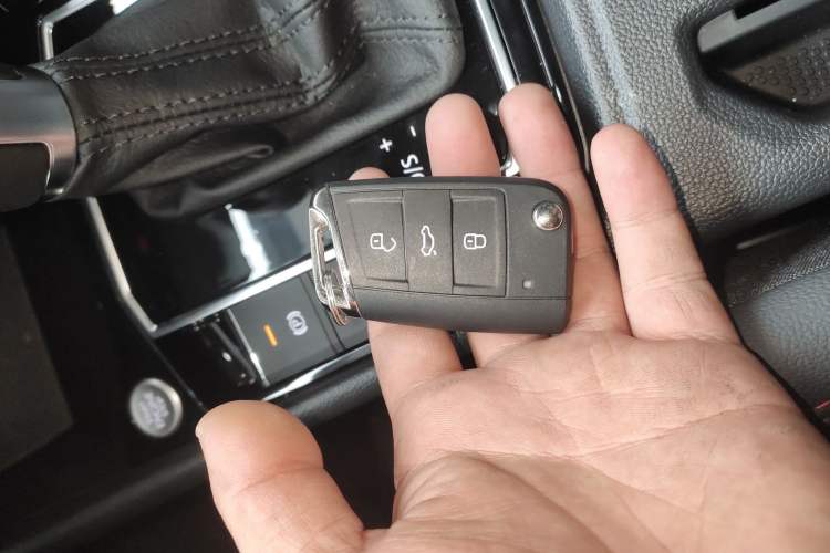 Used Volkswagen Lavida 2024 300TSI DSG Starry Sky Leading Edition Vehicle Key