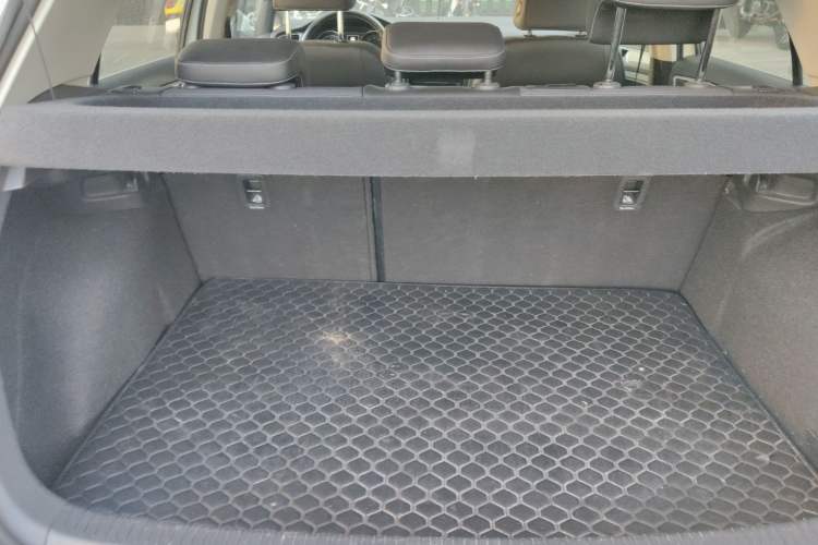 Used Volkswagen Golf Pure Electric 2020 Chari Trunk