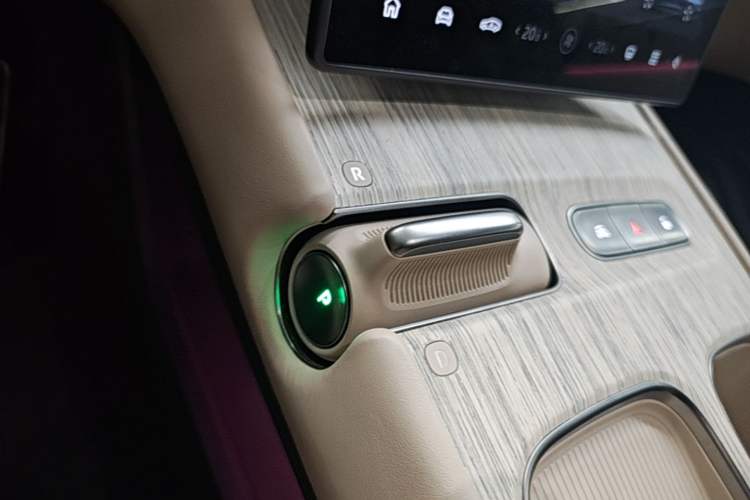 Used Nio ET7 2022 100kWh First Edition Gear Lever