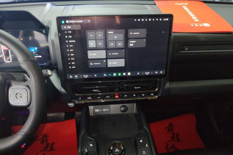 Used Haval Raptor 2025 2.0T 4WD Pro Audio And AC Panel