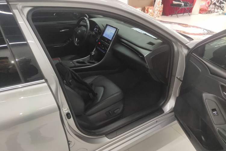 Used Toyota Avalon 2022 2.5L Luxury Edition