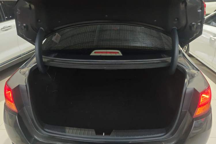 Used Kia K5 2015 2.0L Automatic GL
