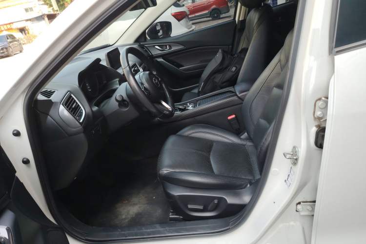 Used Mazda Mazda 3 Axela 2017 Sedan 2.0L Automatic Prestige Model China V Standard