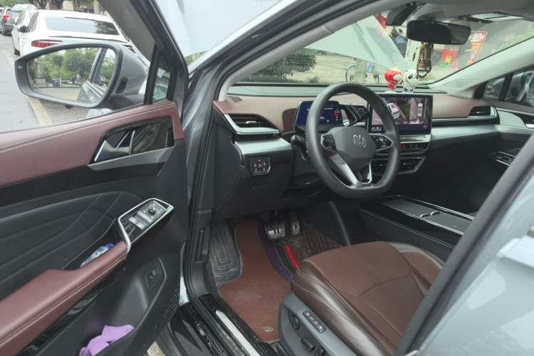 Used Volkswagen ID.6 X 2021 Pro Smart Long-Range Edition Driver Seat