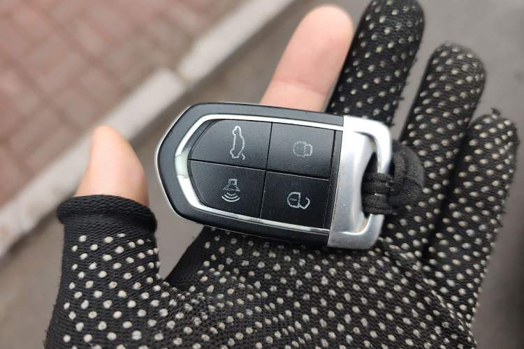 Used BORGWARD BX7 2016 28T Two-Wheel Drive Luxury Version 5 Seats
