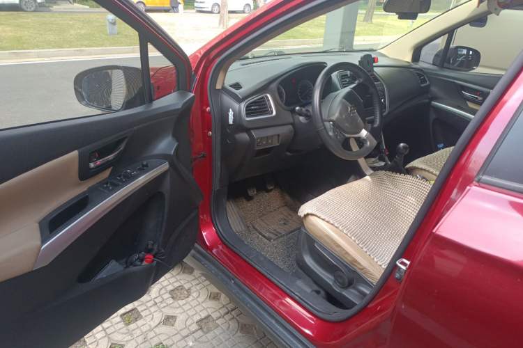 Used Suzuki S-Cross 2014 1.6L Manual Two-Wheel Drive Entry Model