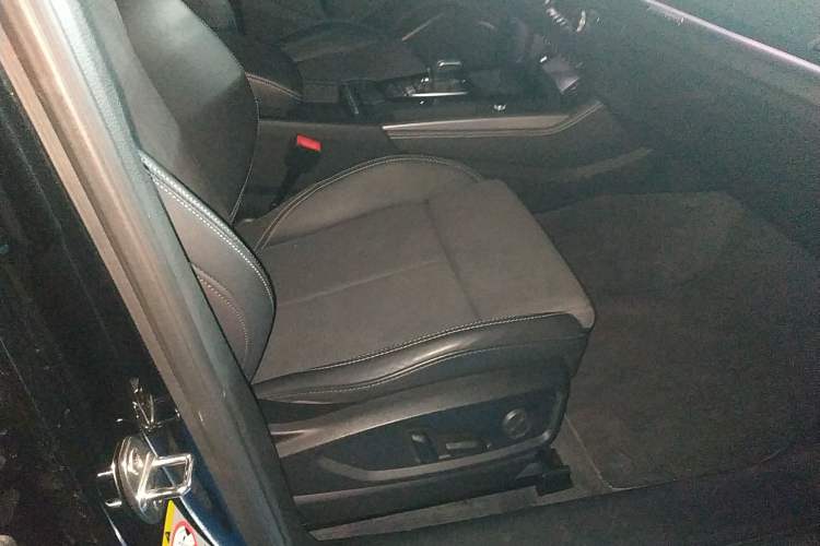 Used Audi Q5L Sportback 2022 40 TFSI Luxury Model
