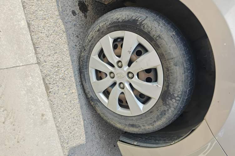 Used Hyundai Verna (older generation) 2014 1.4L Manual Fashion GS Model
