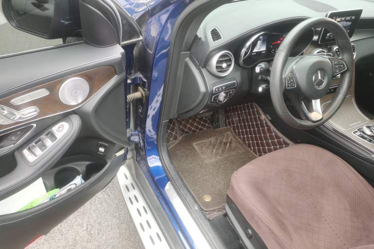 Used Mercedes-Benz GLC 2019 Refreshed GLC 300 L 4MATIC Dynamic Edition