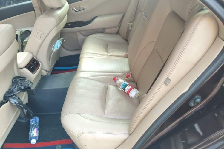 Used Toyota Crown 2012 2.5L Royal Comfort Edition