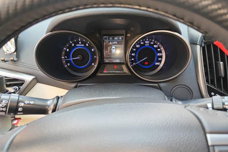 Used CHANGAN Eado 2016 1.6L Manual Fashion Edition
