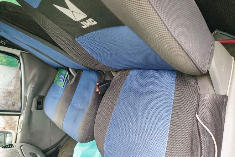 Used JMC Transit 2017 2.8T Commercial Version Short Wheelbase Mid-Roof 6/7/8-Seater JX493
