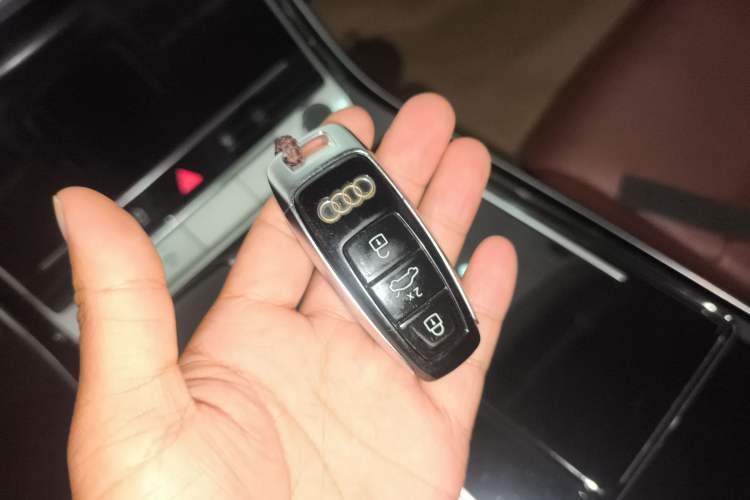 Used Audi A8 2022 A8L 50 TFSI quattro Comfort Edition Collector's Model
