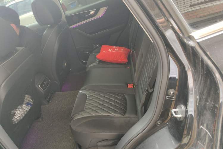 Used Hongqi HS5 2019 2.0T Smart Connect Flagship All-Wheel-Drive Version
