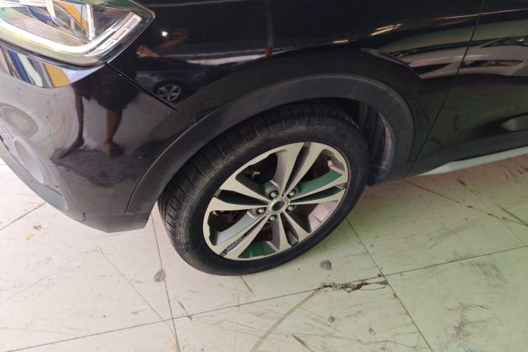 Used Haval H2s 2017 Blue Label 1.5T Dual-Clutch Luxury Model
