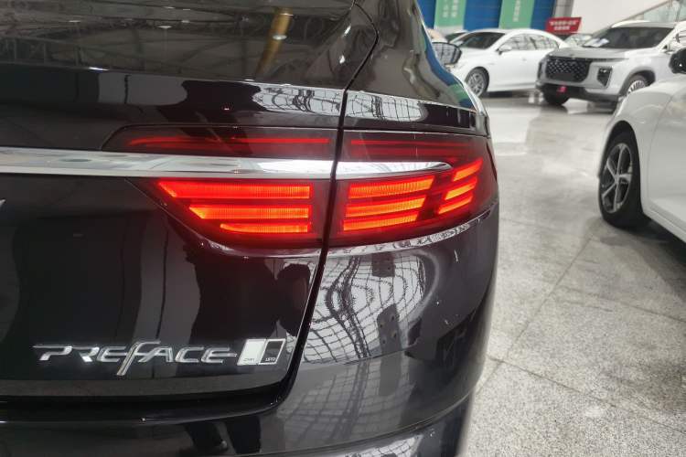Used Geely Auto Preface 2025 Dongfang Yao 1.5TD Fuyao Edition Right Rear Taillight
