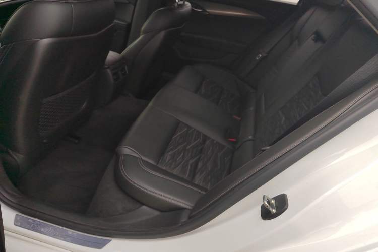 Used Cadillac ATS-L 2017 28T Tech Edition Left Rear Seat