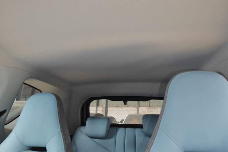 Used Chery Little Ant 2022 Revised Version Sweet Pink Edition Half-Sugar Version Lithium Iron Phosphate 30.7 kWh 30 kW 301 km