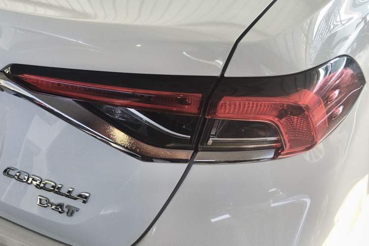 Used Toyota Corolla 2019 1.2T S-CVT GL-i Elite Edition Right Rear Taillight