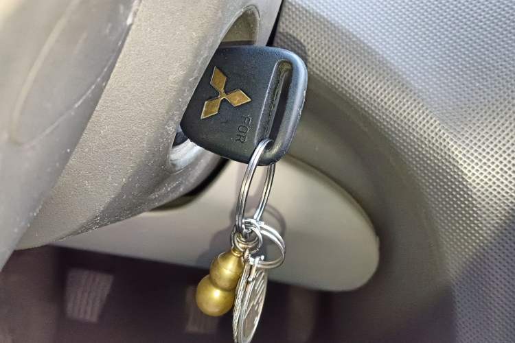 Used Chevrolet Sail 2010 Sedan 1.4L Manual Ideal Edition
