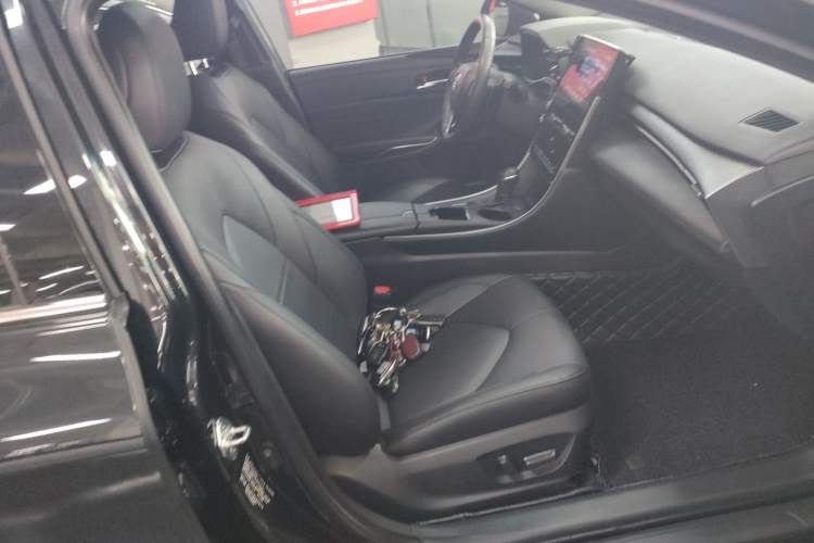 Used Toyota Avalon 2022 2.5L Luxury Edition