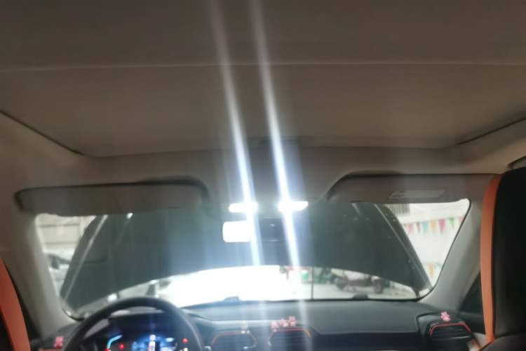 Used Dongfeng Aeolus Yixuan 2023 Mach Edition 1.5L Automatic Chasing Shadow Version Headliner