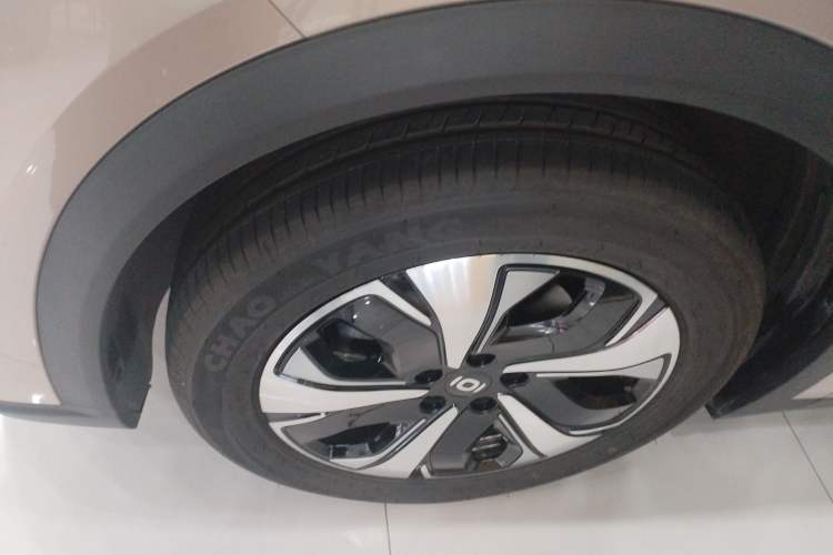 Used CHANGAN NEVO Q05 2026 Model 506 Max Left Front Wheel Hub