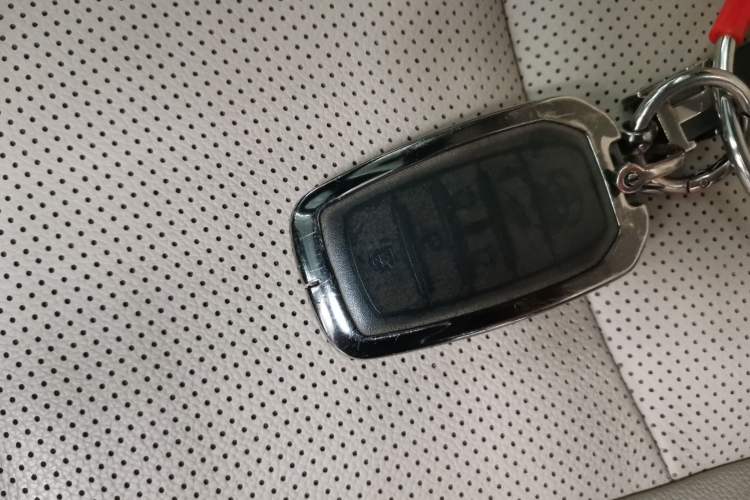 Used Toyota SIENNA 2021 2.5L Hybrid Luxury Edition Vehicle Key