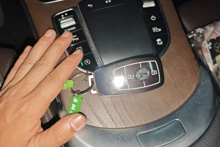 Used Mercedes-Benz GLC 2020 Facelift GLC 300 L 4MATIC Dynamic Edition Vehicle Key