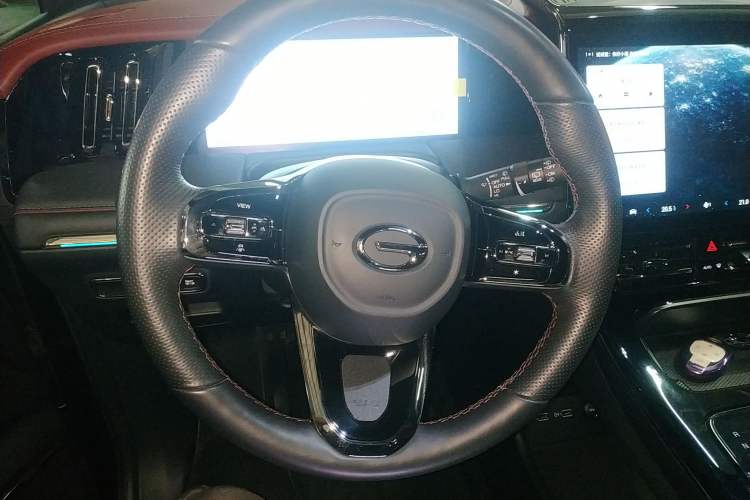 Used GAC Trumpchi M8 2023 Zongshi Series Dual-Motor YuZun Edition Steering Wheel