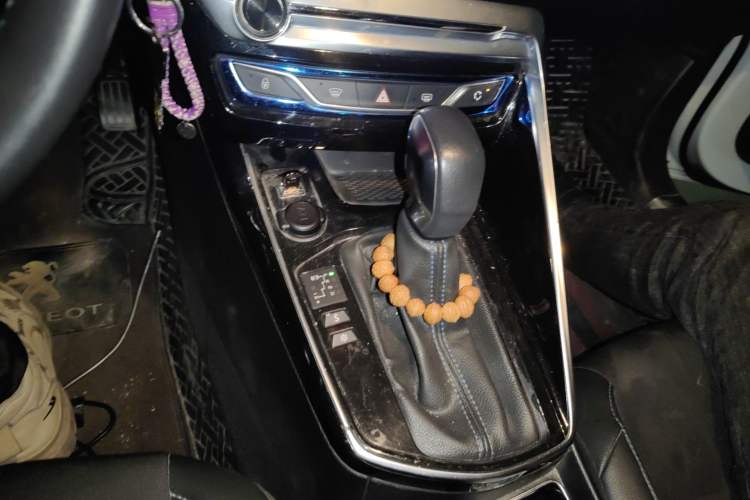 Used Peugeot 308 2016 1.6L Automatic Luxury Edition Gear Lever