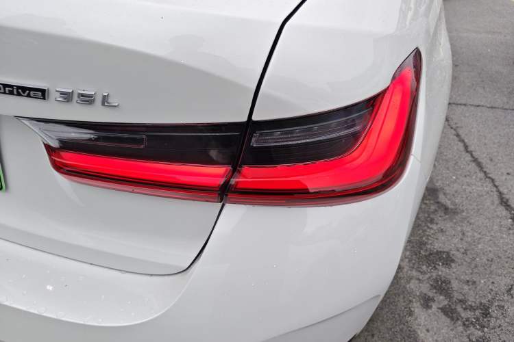 Used BMW i3 2024 eDrive 35 L Right Rear Taillight