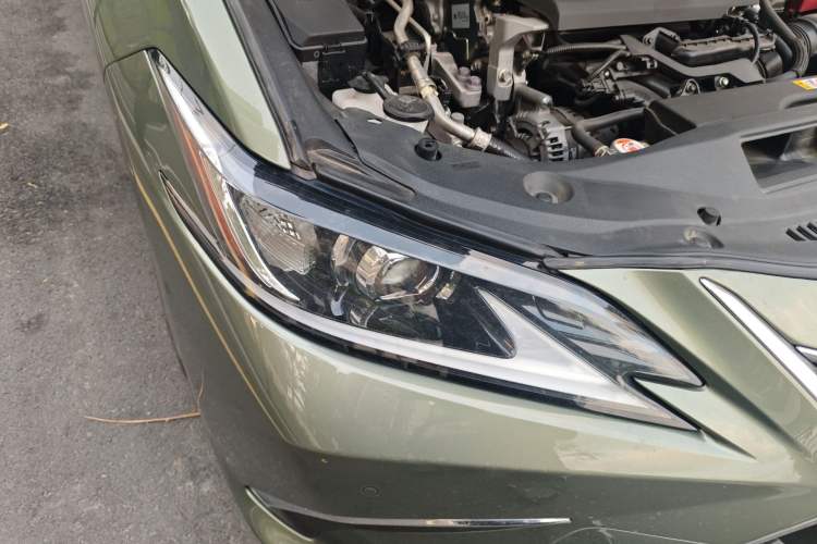 Used Lexus ES 2022 200 Excellence Edition Right Front Headlight