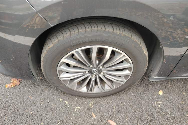 Used GAC Trumpchi M6 2021 270T DCT Luxury Edition (6-seater) Exterior 4