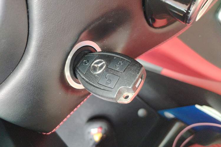 Used Mercedes-Benz Vito 2021 2.0T Business Version 7 Seats