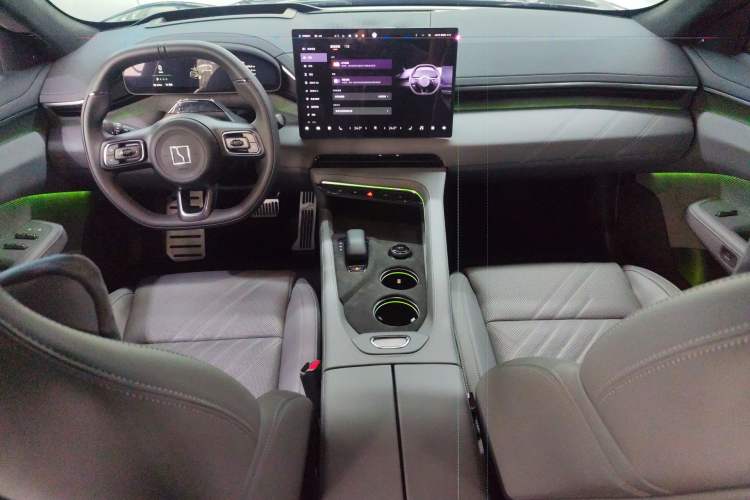 Used Zeekr 001 2024 ME Edition 100 kWh All-Wheel Drive Center Console