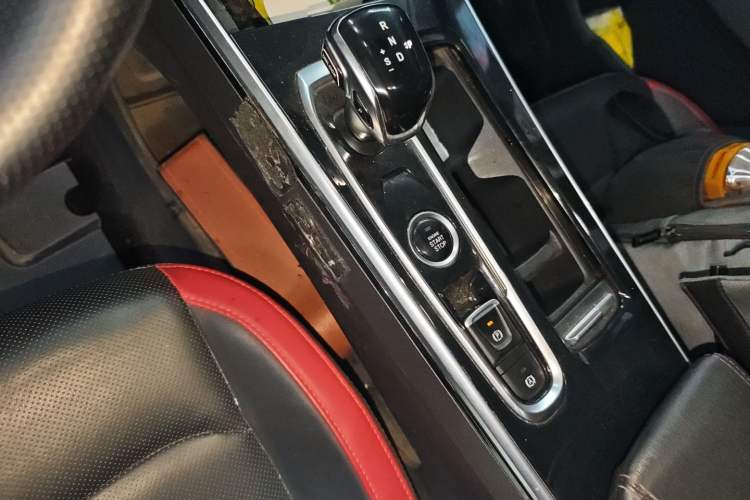 Used SOL X8 2021 300T DCT Luxury Smart Connect Edition 6 Seats