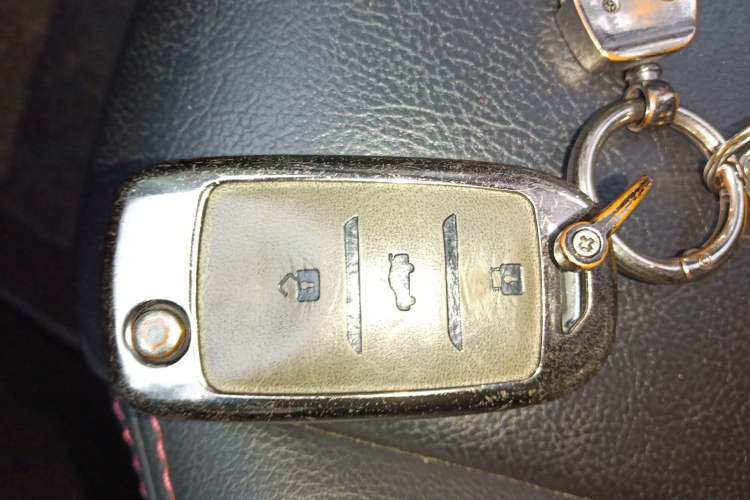 Used CHANGAN CS35 2016 1.6L Automatic Luxury Model China V Standard
