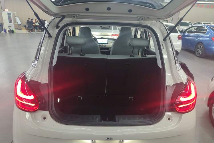 Used Wuling Bingo 2024 333 km Enjoyment Version Trunk