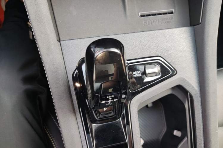 Used Lynk & Co 03 2025 1.5TD DCT Champion Edition Pro Gear Lever