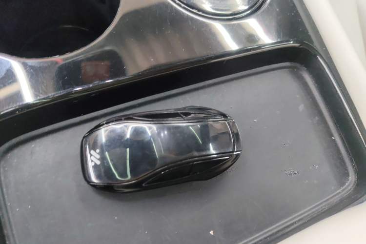 Used IM LS7 2023 100kWh Lux Rear-Drive Version Interior 1